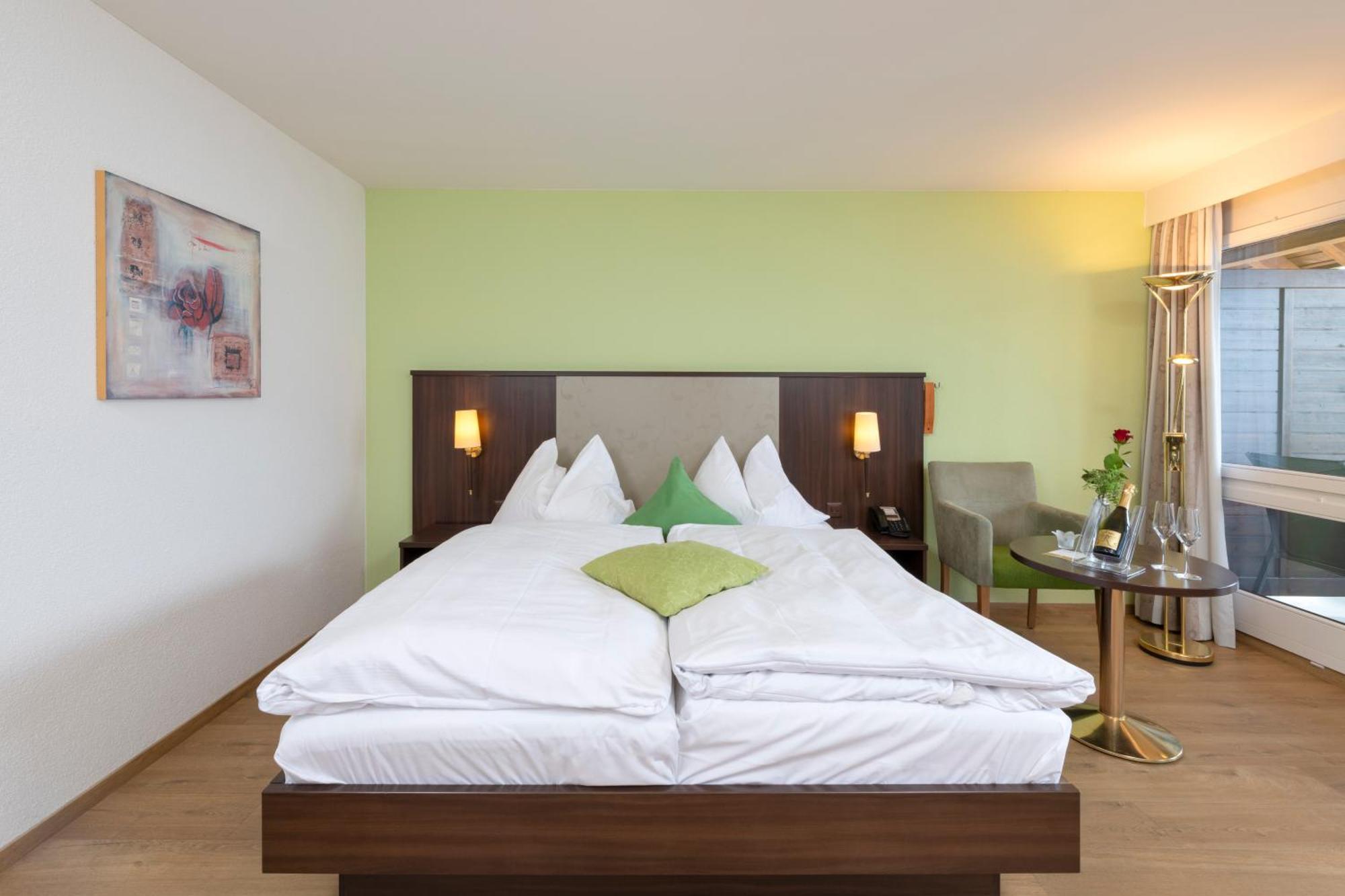 See & Wellnesshotel Gerbi Weggis Exterior photo